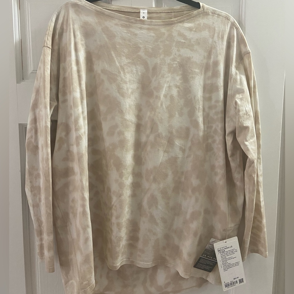 Lululemon Back in Action LS NWT